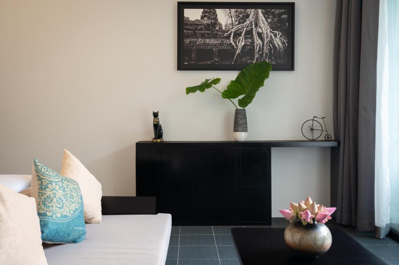 Eightfold Urban Resort Siem Reap Exterior photo A living room in a modern house