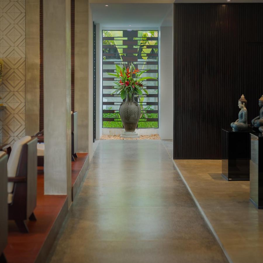 Eightfold Urban Resort Siem Reap Exterior photo Interior of the hotel