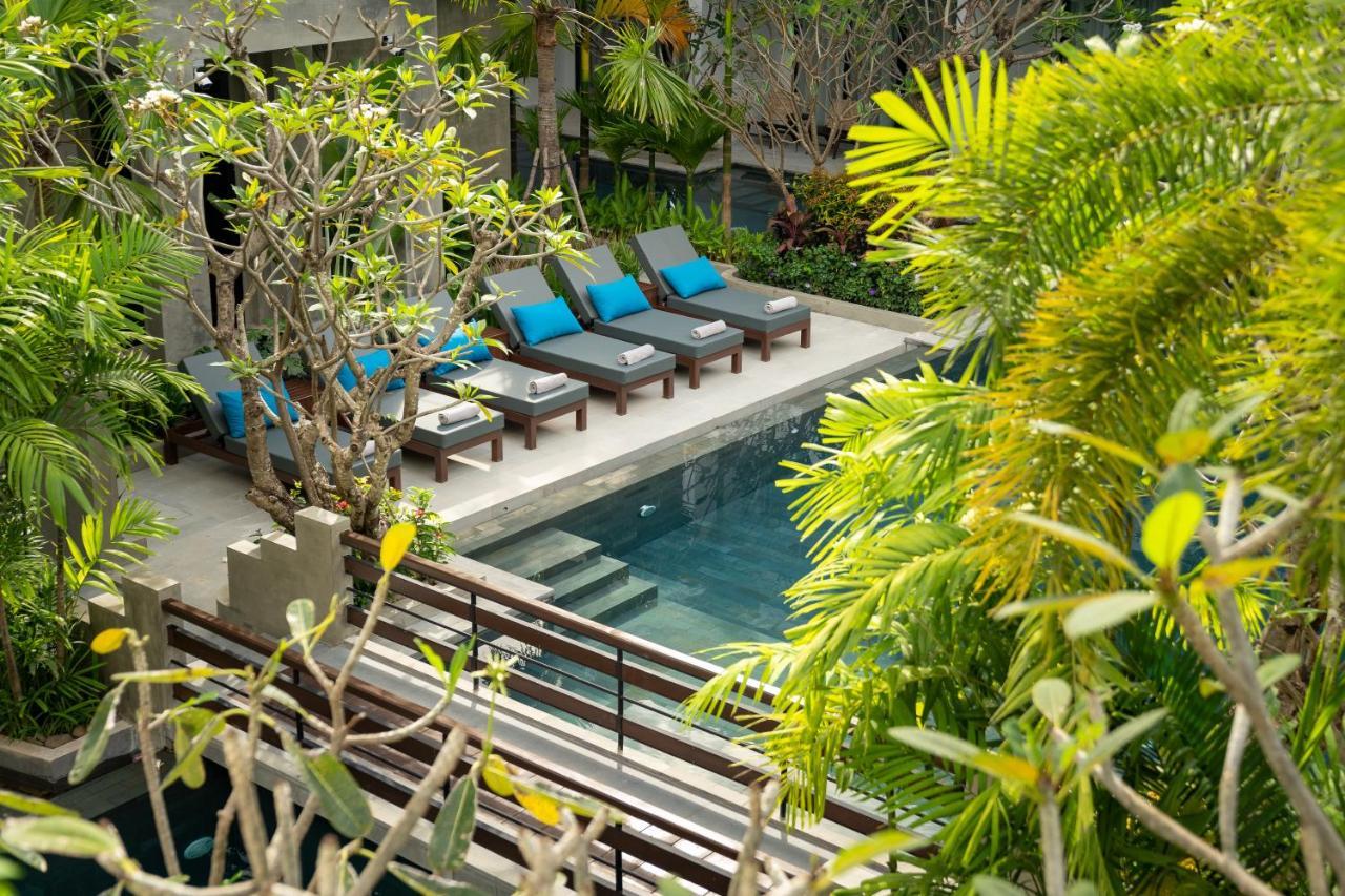 Eightfold Urban Resort Siem Reap Exterior photo The swimming pool at the hotel